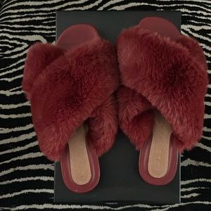 BCBGMaxazria Thea Burgundy Faux Fur Slippers Slip On Sandals | Size 8.5 NIB